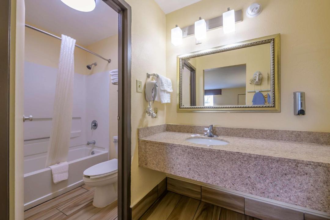 Photo of Bathroom in Forsyth
