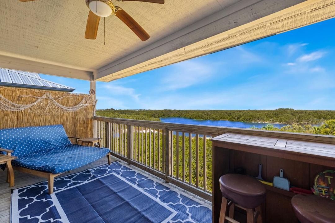 Photo of Patio Balcony in Cedar Key