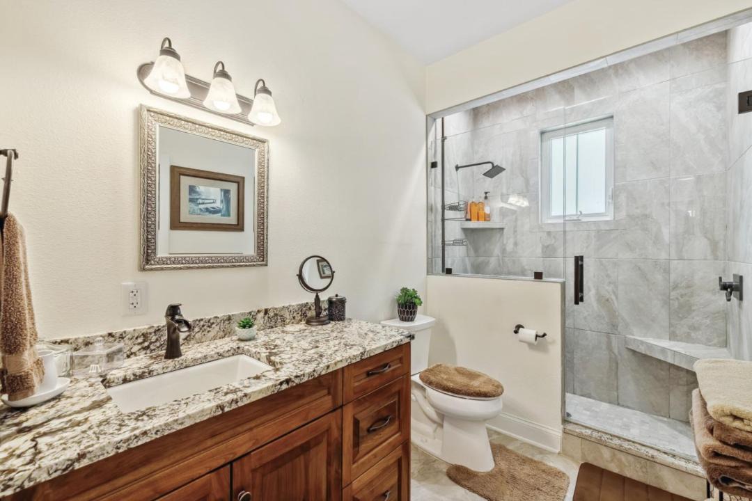 Photo of Bathroom in Cedar Key
