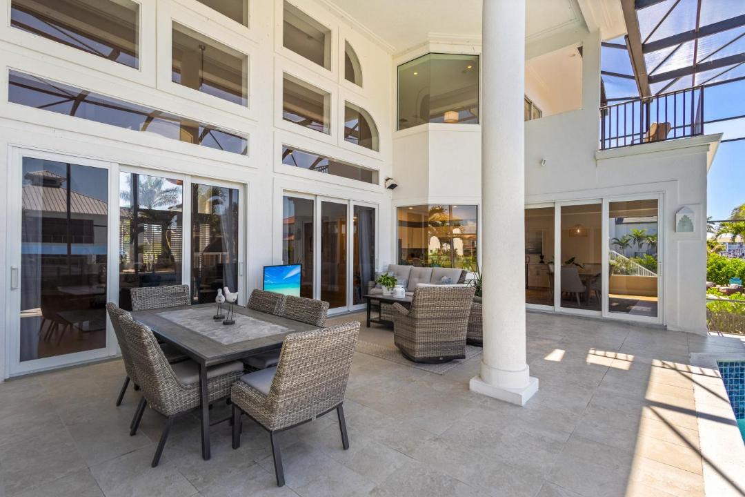 Photo of Patio Balcony in Vanderbilt Beach