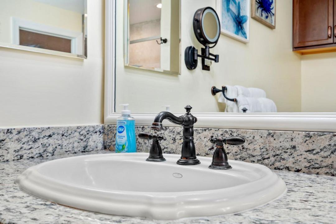 Photo of Bathroom in Palm River Estates