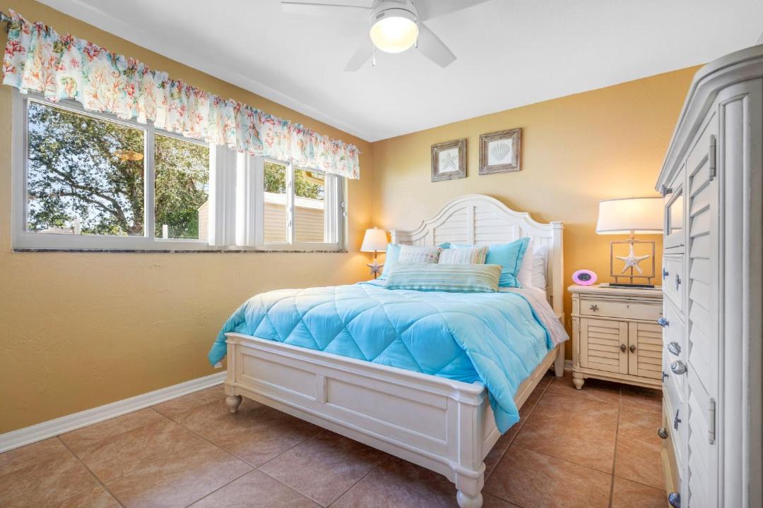 Photo of Bedroom in Palm River Estates