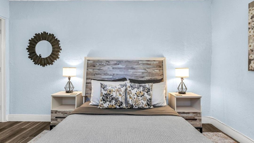 Photo of Bedroom in Riviera Beach