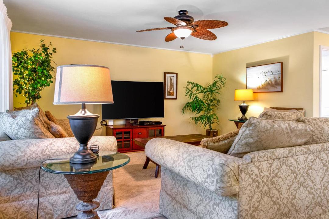 Photo of Others in Lochmoor Waterway Estates