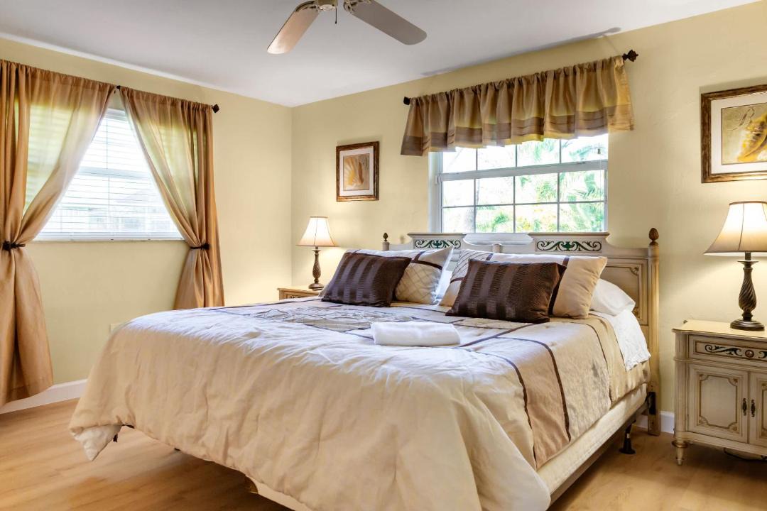 Photo of Bedroom in Lochmoor Waterway Estates