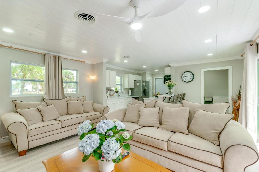 Photo of Livingroom in North Port