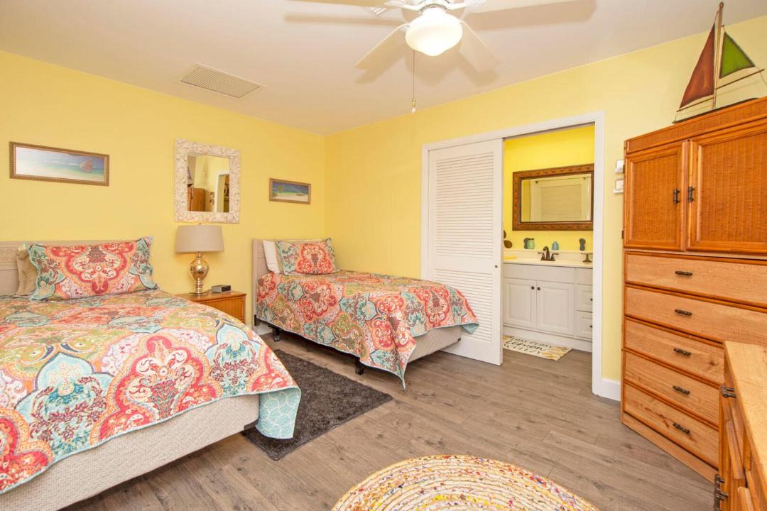 Photo of Bedroom in Isles of Capri