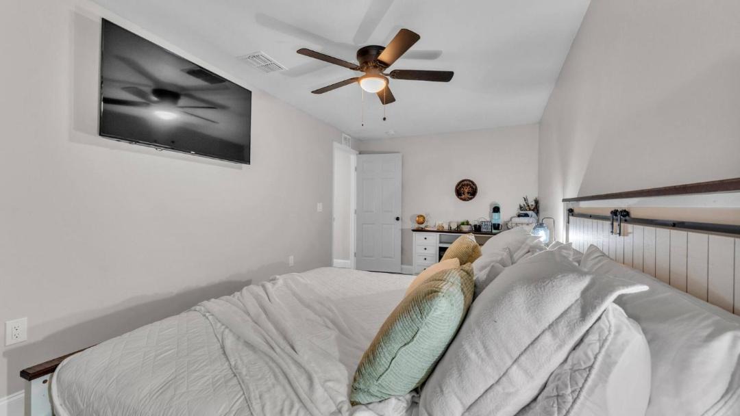 Photo of Bedroom in Winter Haven