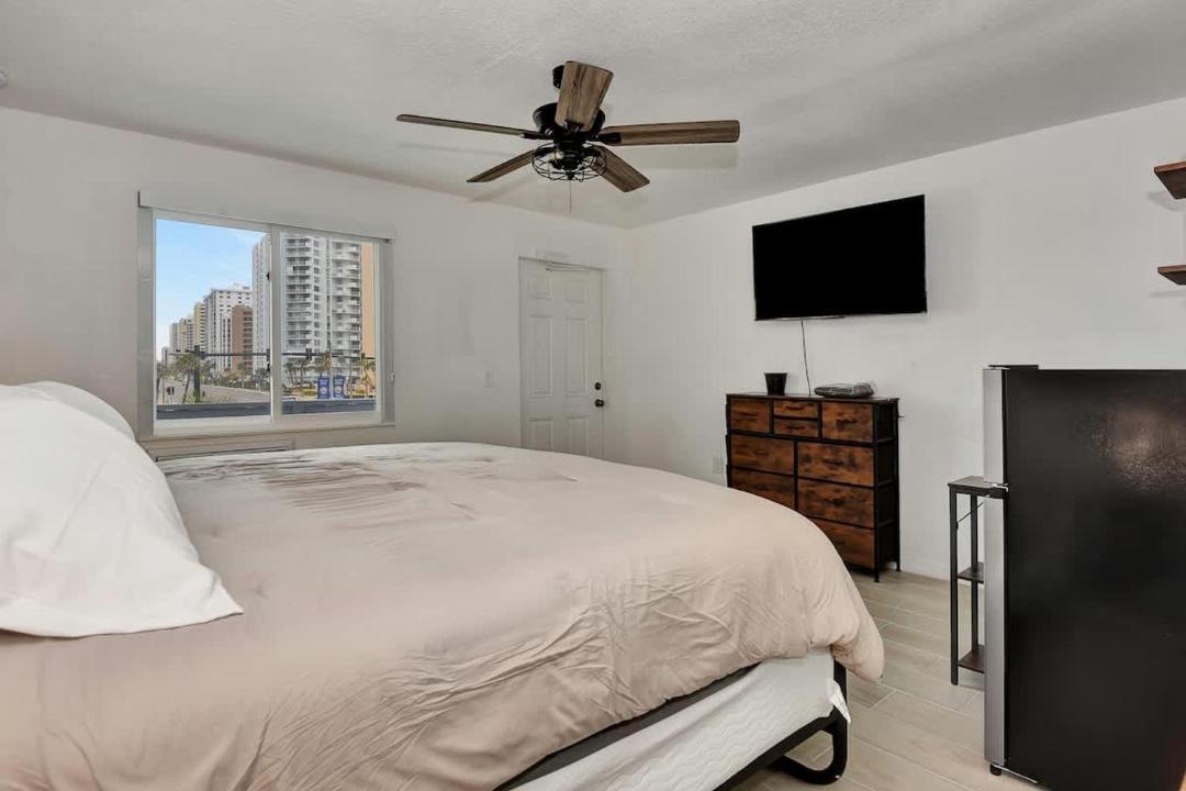 Photo of Bedroom in Daytona Beach Shores