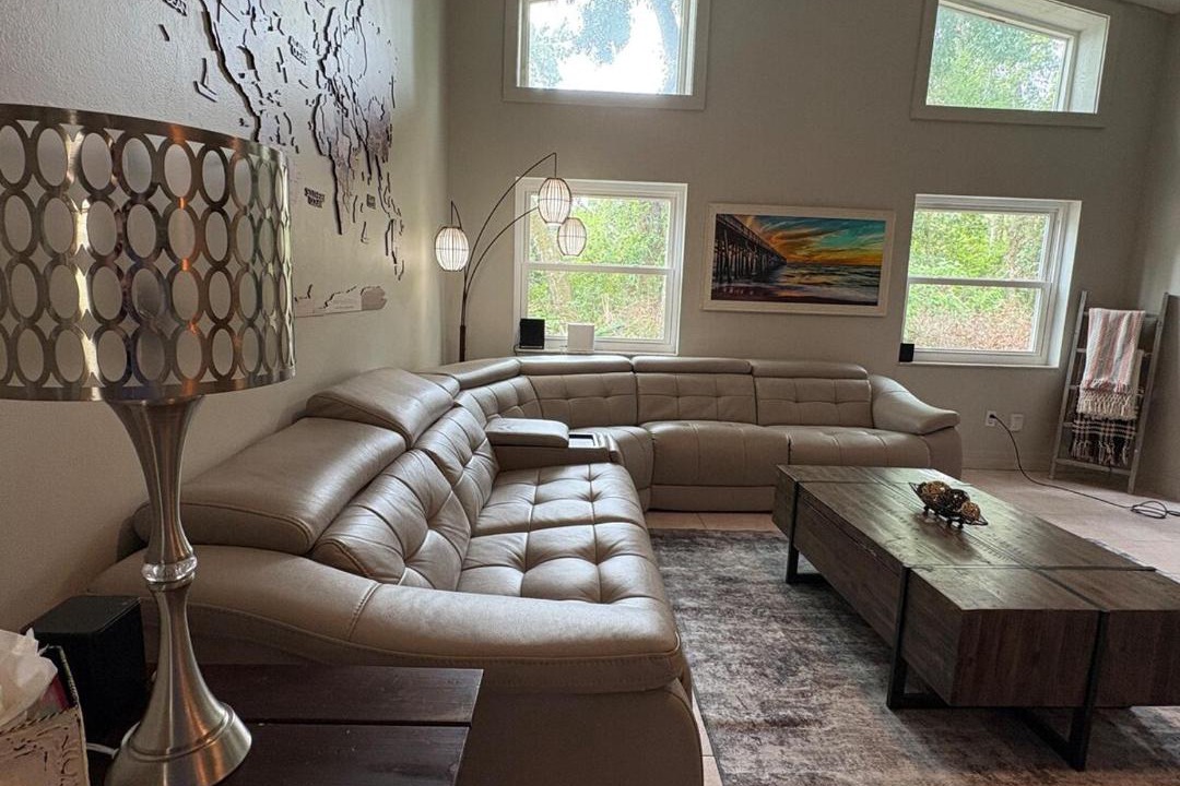 Photo of Livingroom in Palm Harbor
