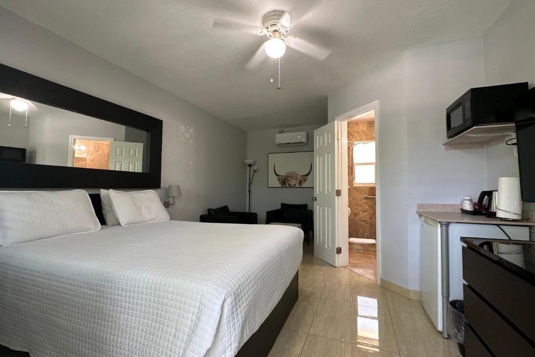 Photo of Bedroom in South Palm Park Neighborhood Association