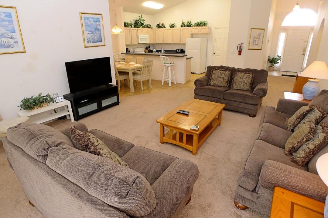 Photo of Livingroom in Bridgewater Crossing