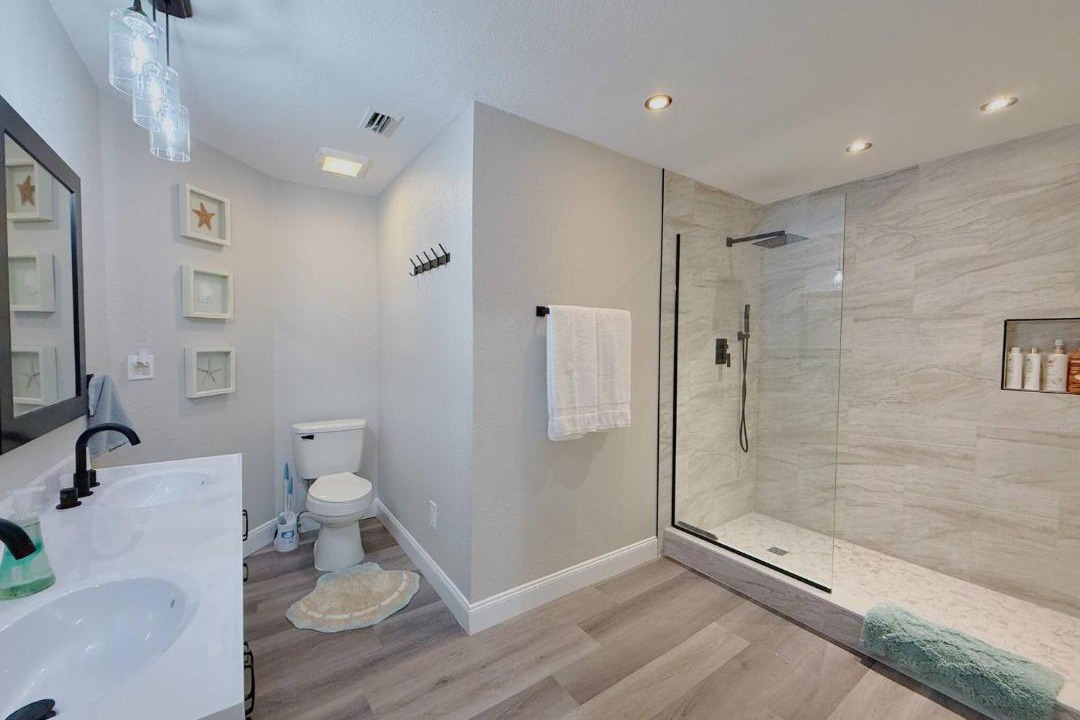 Photo of Bathroom in South Daytona