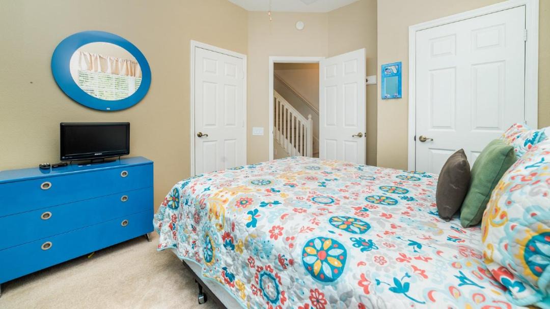 Photo of Bedroom in Windsor Palms