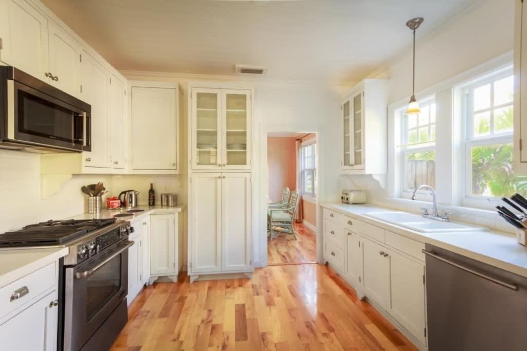 Photo of Kitchen in Flamingo Parks
