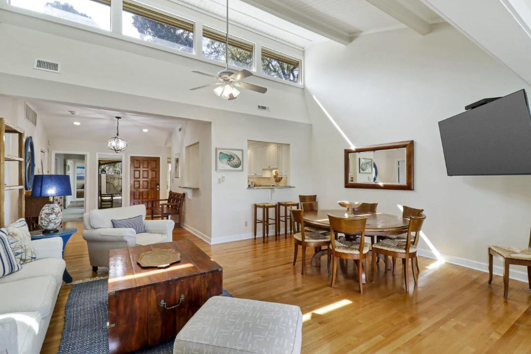 Photo of Livingroom in Oceanside