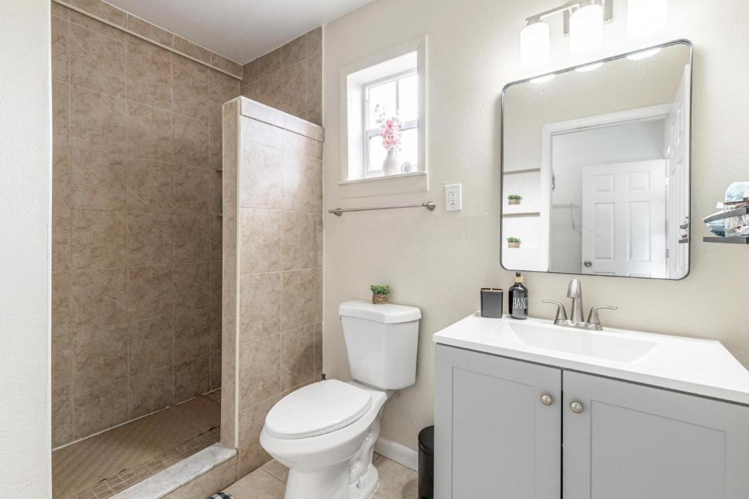 Photo of Bathroom in Driftwood