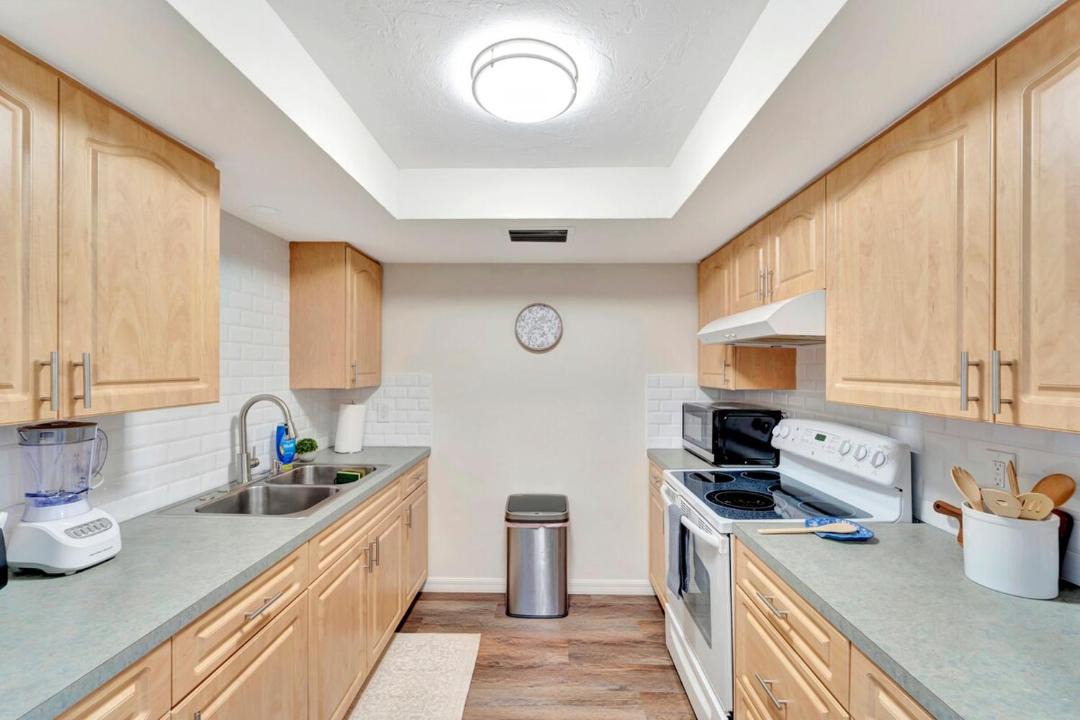 Photo of Kitchen in Venice Gardens
