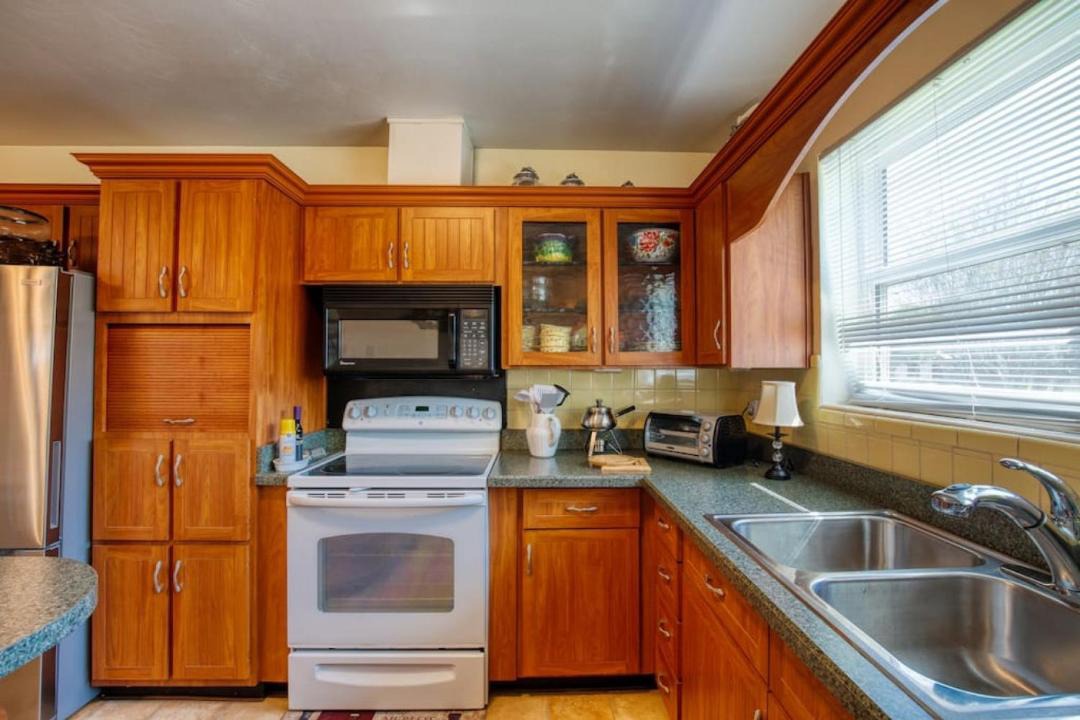 Photo of Kitchen in South Daytona