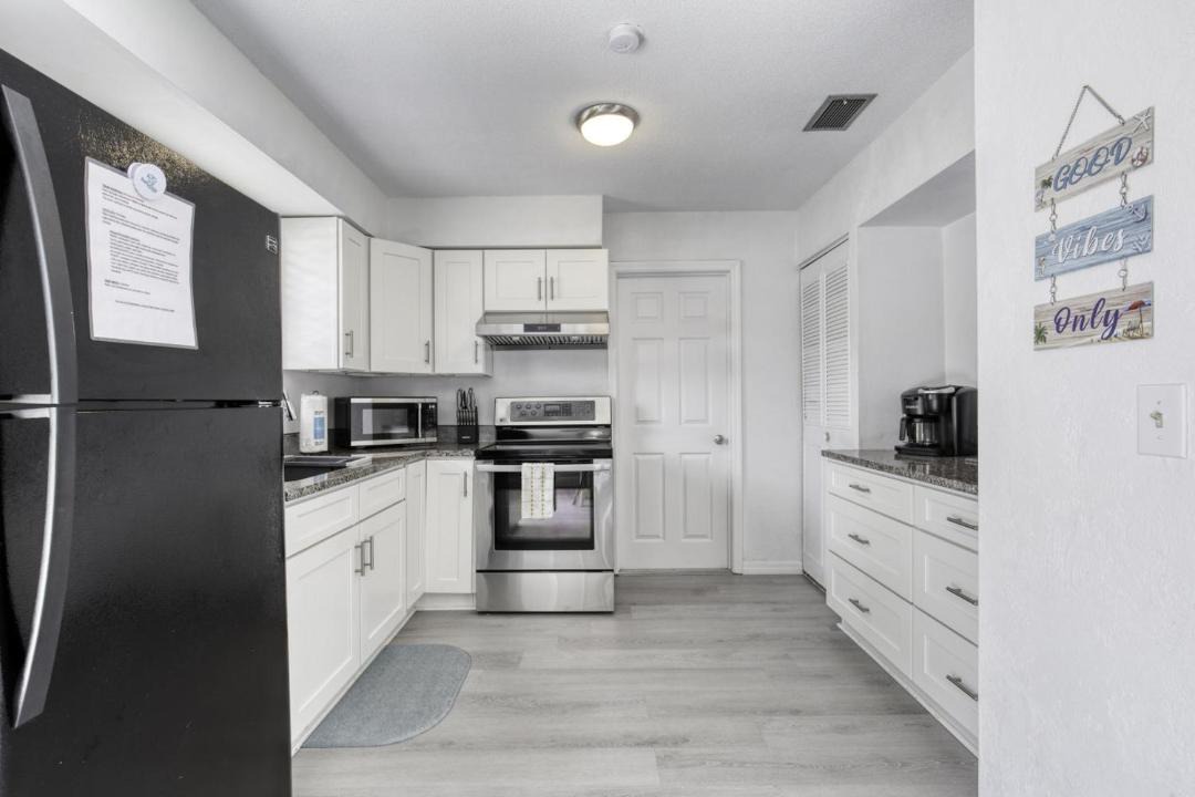 Photo of Kitchen in South Daytona