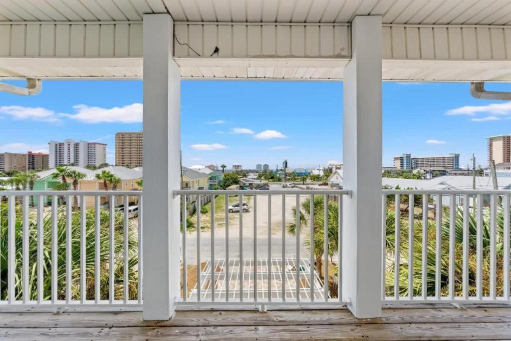 Photo of Patio Balcony in Holiday Beach