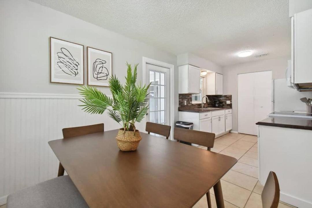 Photo of Kitchen in Dade City