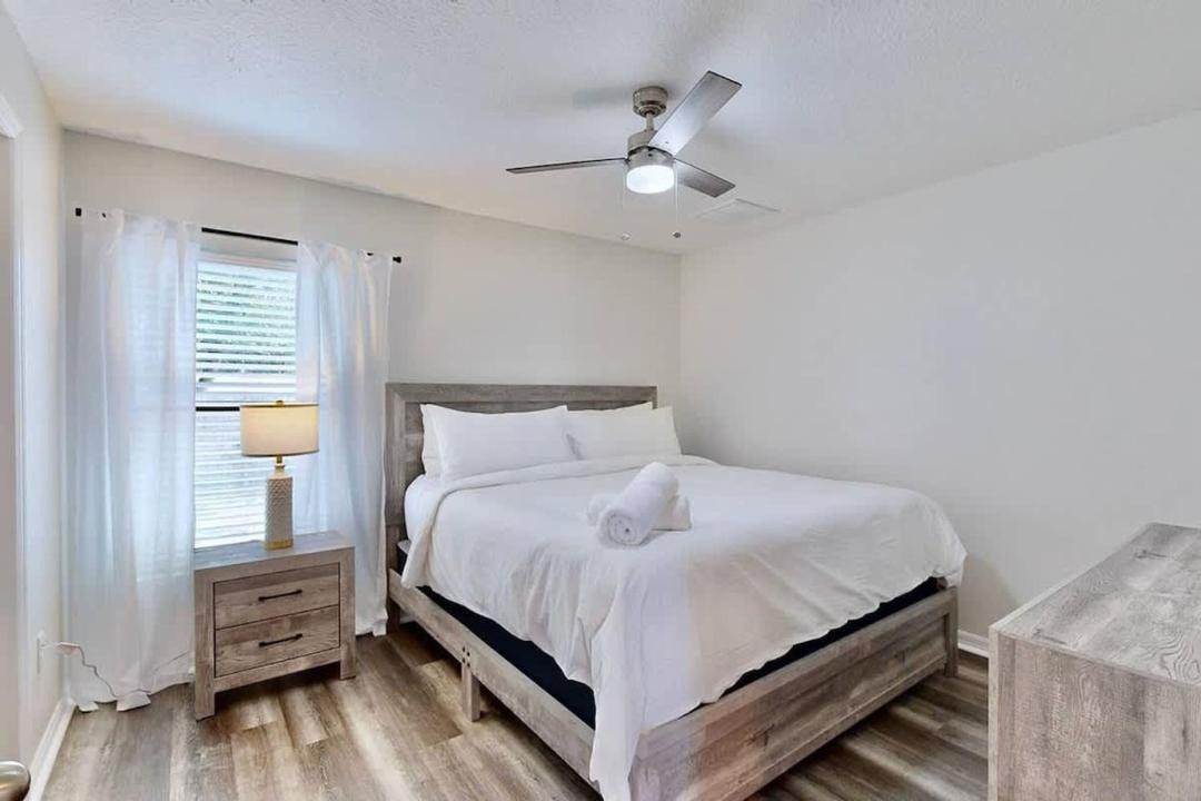 Photo of Bedroom in Brooksville