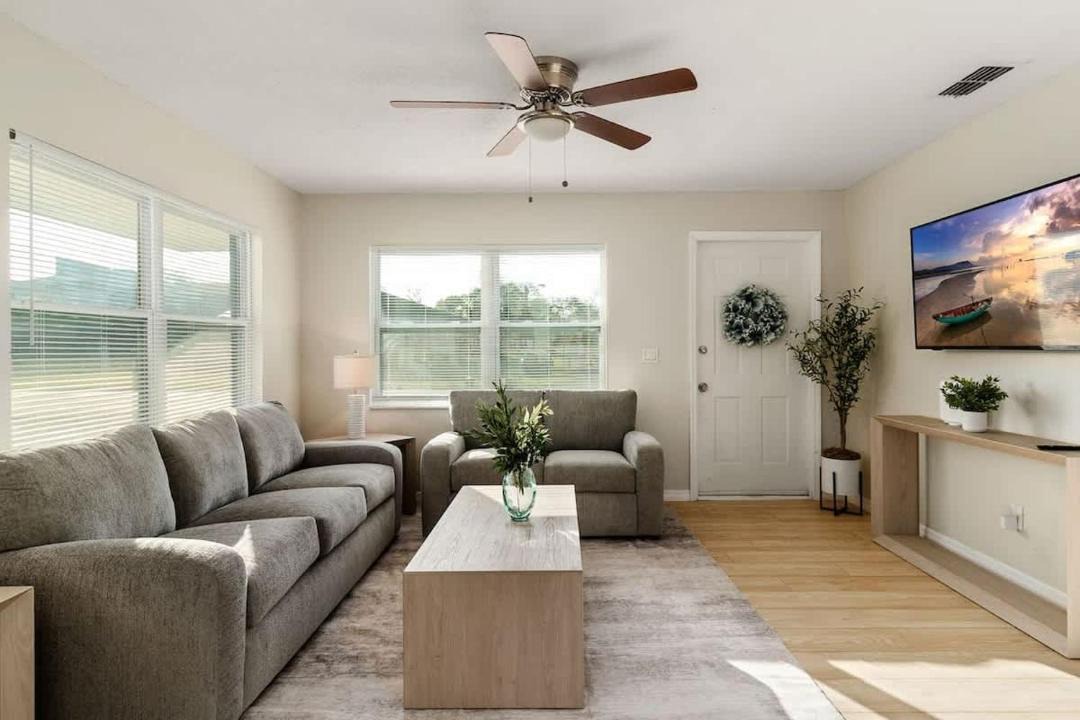 Photo of Livingroom in Zephyrhills