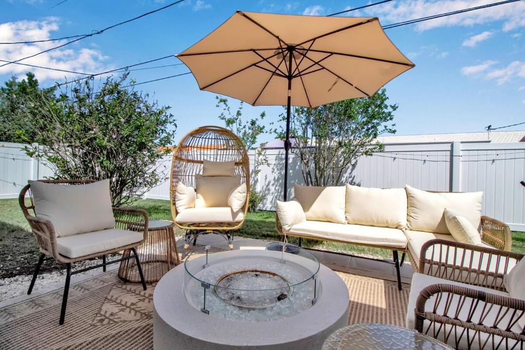 Photo of Patio Balcony in Williamsdale Square