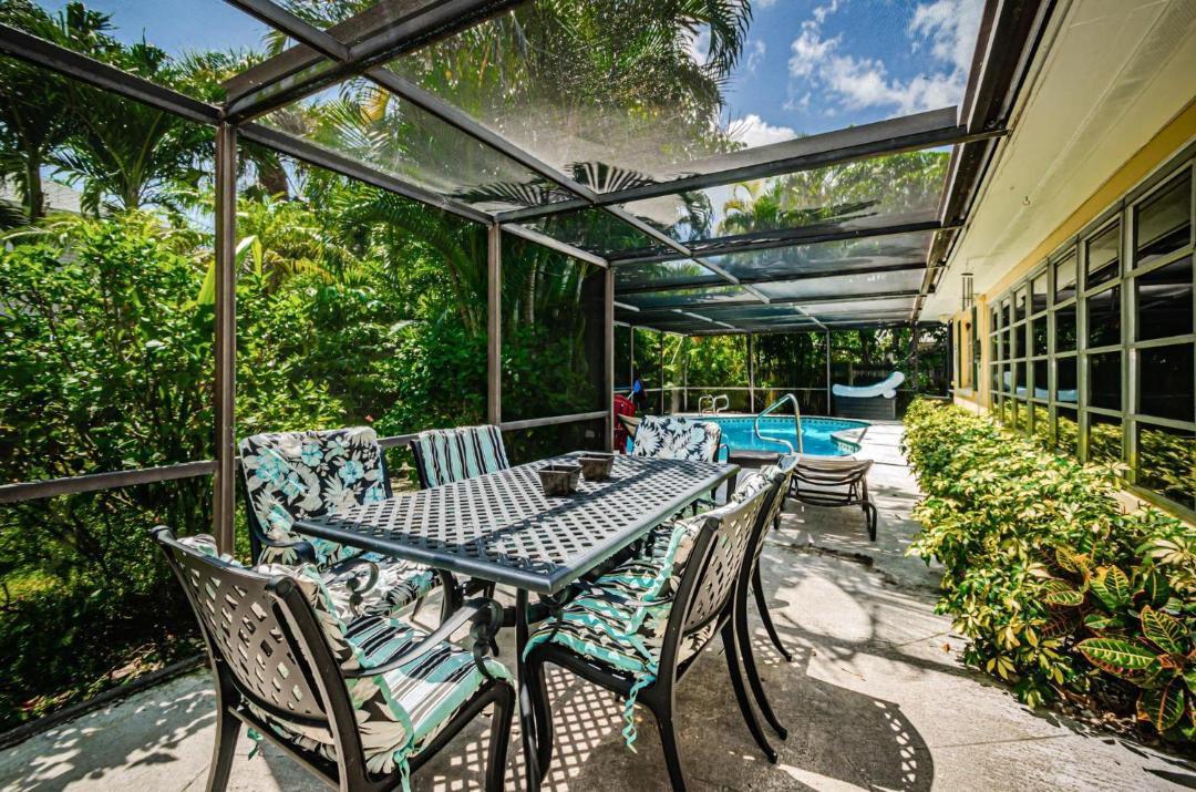 Photo of Patio Balcony in Bay Esplanade