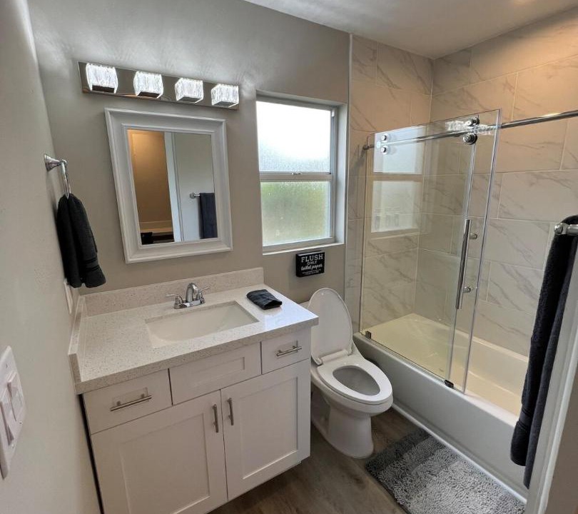 Photo of Bathroom in Venice Gardens