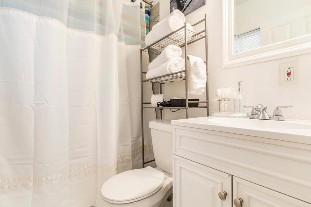 Photo of Bathroom in Fairvilla
