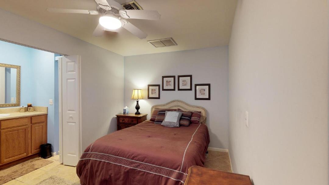 Photo of Bedroom in Isles of Capri