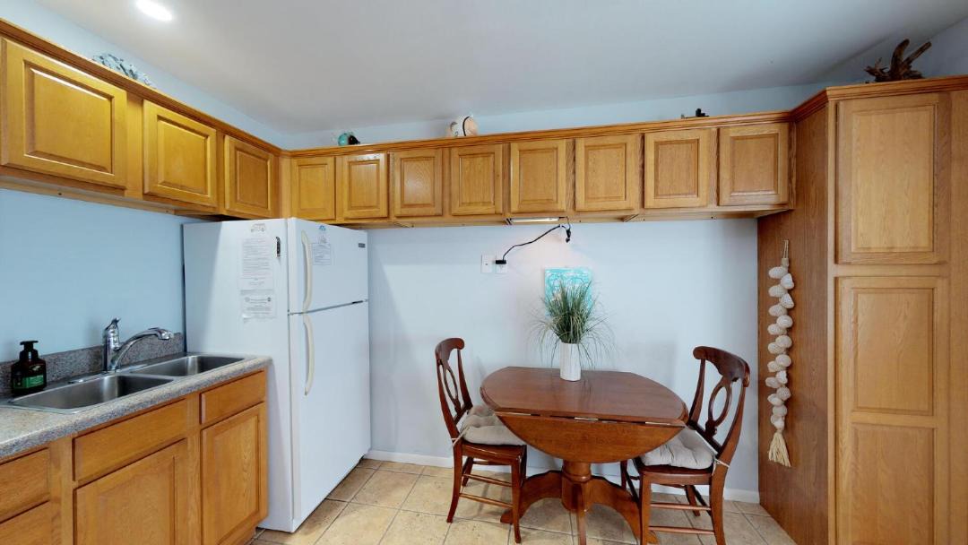 Photo of Kitchen in Isles of Capri