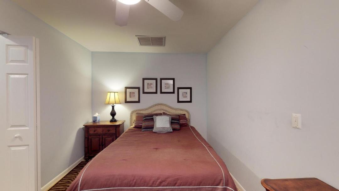 Photo of Bedroom in Isles of Capri