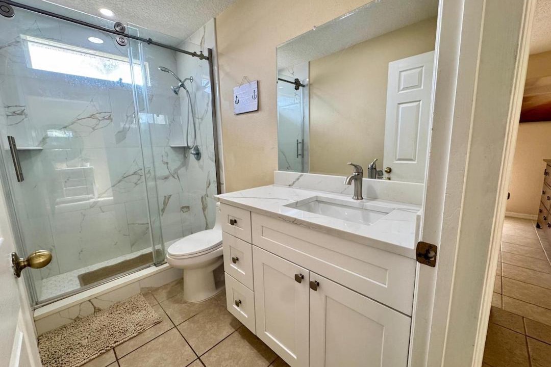 Photo of Bathroom in Lake Berkley