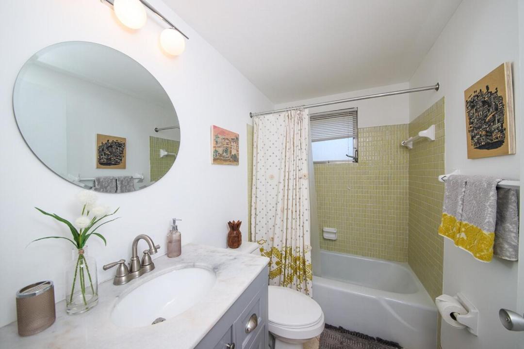 Photo of Bathroom in Gulf Gate Estates