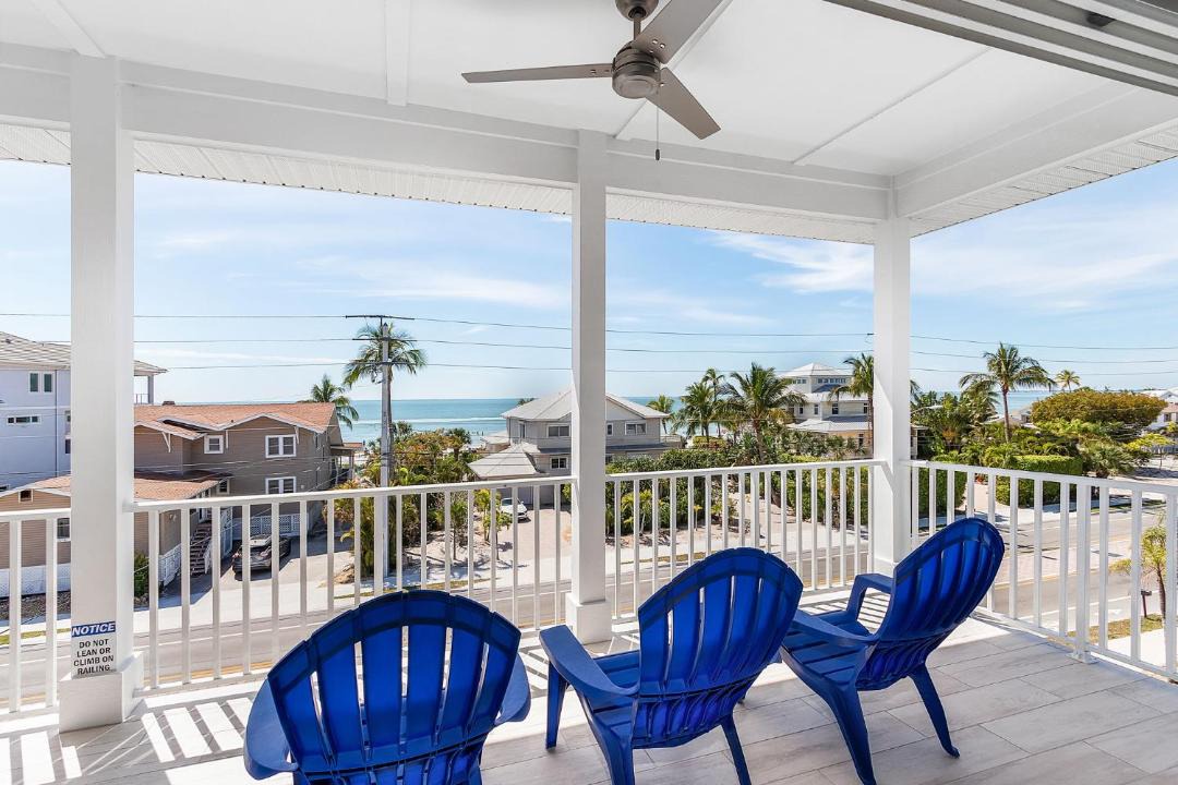 Photo of Patio Balcony in Mid Island
