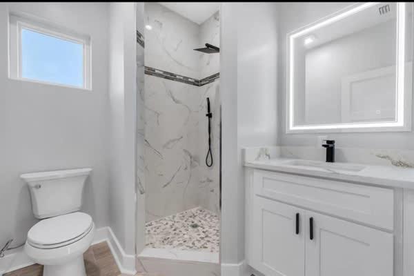 Photo of Bathroom in Plantation