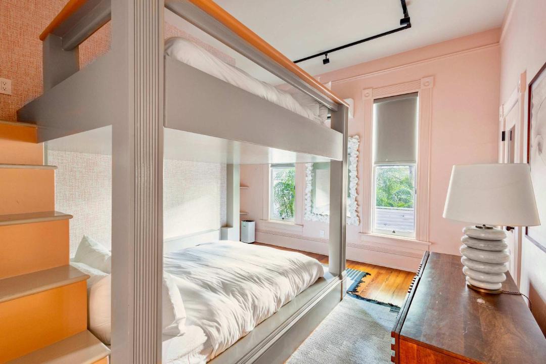 Photo of Bedroom in Historic Seaport