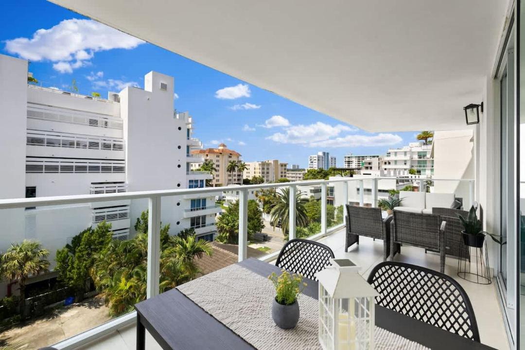 Photo of Patio Balcony in Bay Harbor Islands