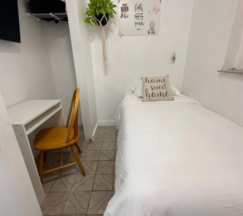 Photo of Bedroom in Allapattah
