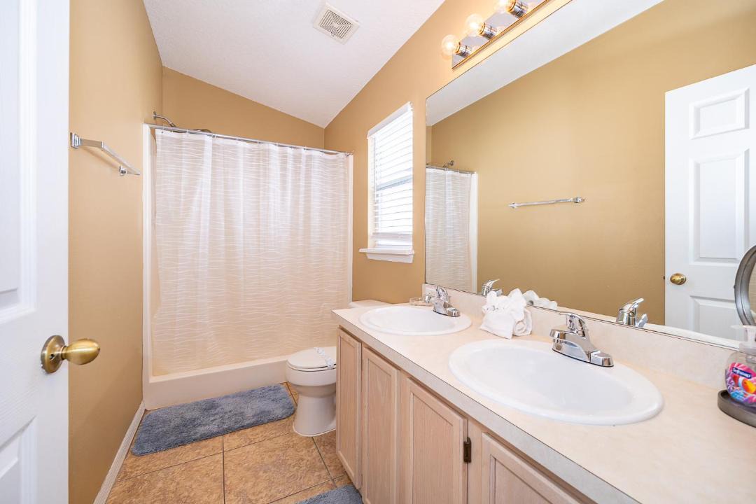 Photo of Bathroom in Clear Creek