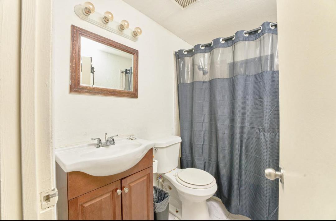 Photo of Bathroom in Riviera Beach