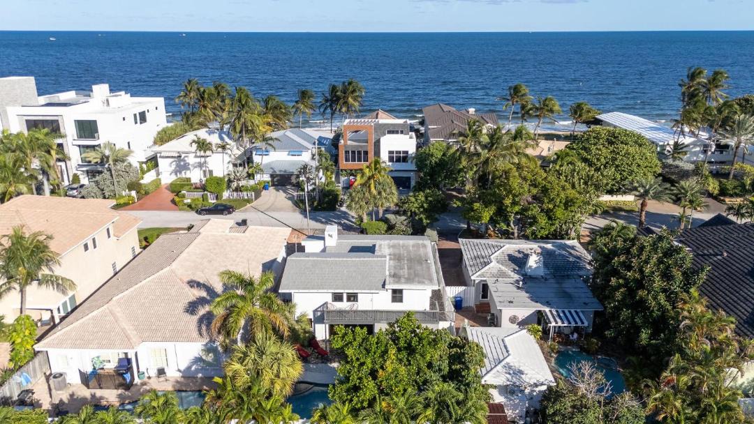Photo of Others in Lauderdale Beach