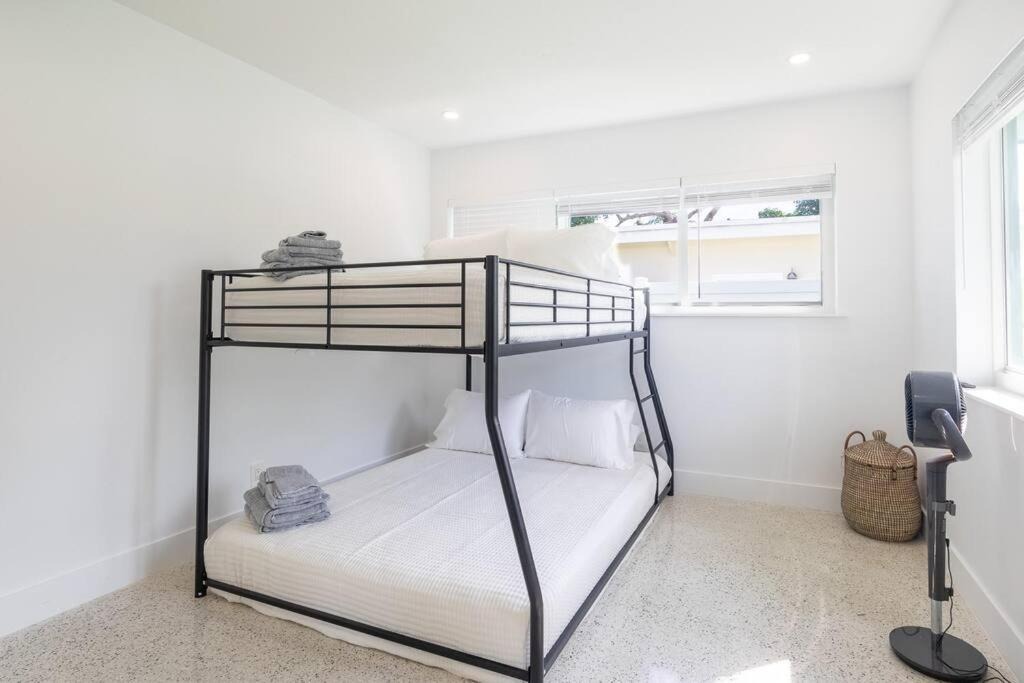 Photo of Bedroom in Garden Isles
