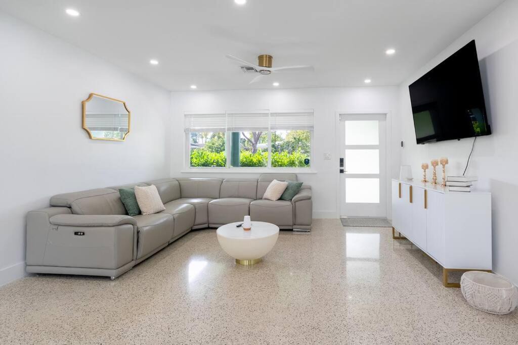 Photo of Livingroom in Garden Isles