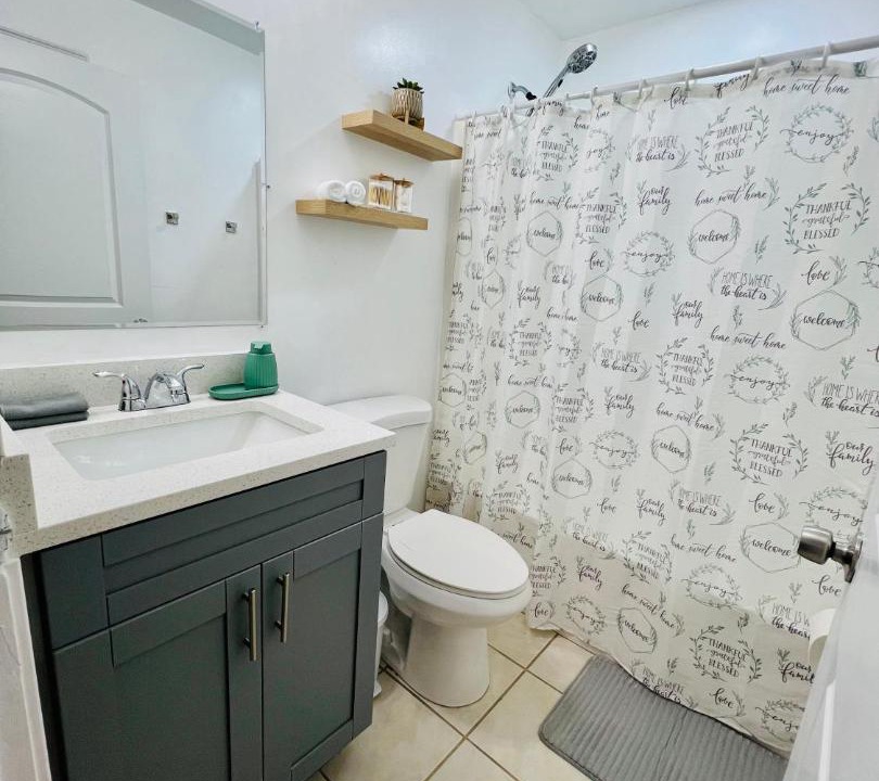 Photo of Bathroom in Joel