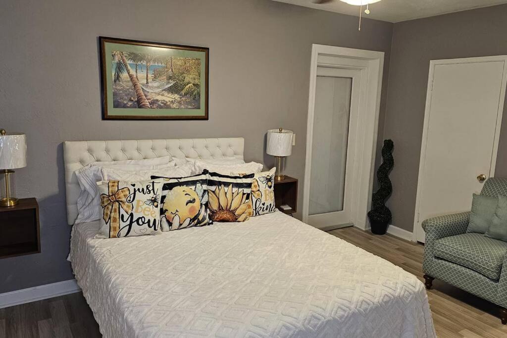 Photo of Bedroom in Allapattah