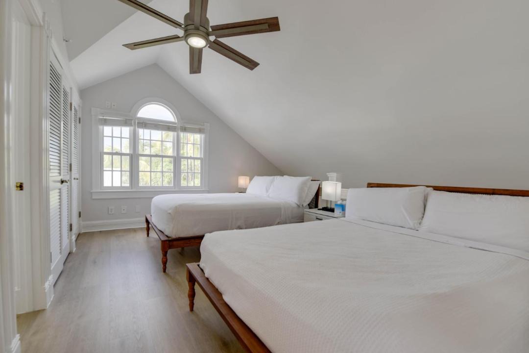 Photo of Bedroom in Uptown - Upper Duval
